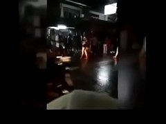 หลุดสงกรานต์ สาวโป๊เปลือยยืนเต้นกันริมถนน สาวสวยๆน่าดู